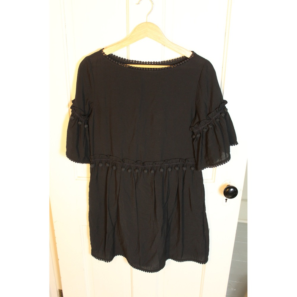 Club Monaco Aoiffe dress Womens Dress XS Black Pom Pom Trim Ruffle Sleeve Mini